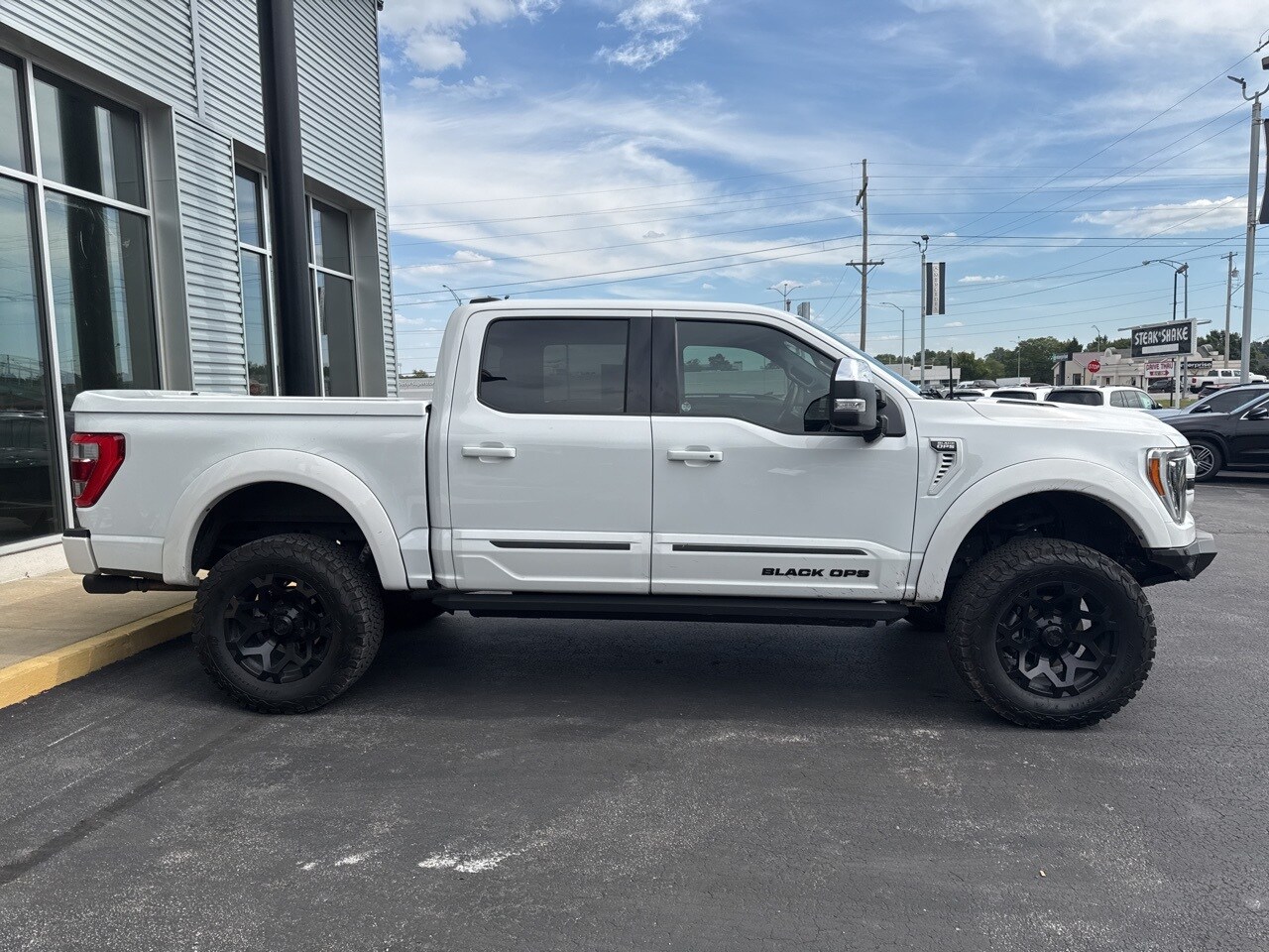 2023 Ford F-150 Lariat photo 4