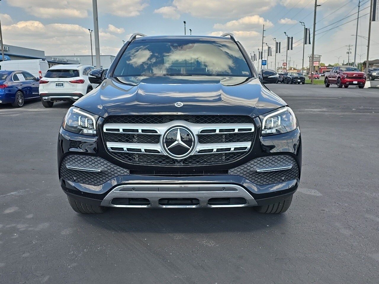 2022 Mercedes Benz GLS 450 4MATIC photo 2