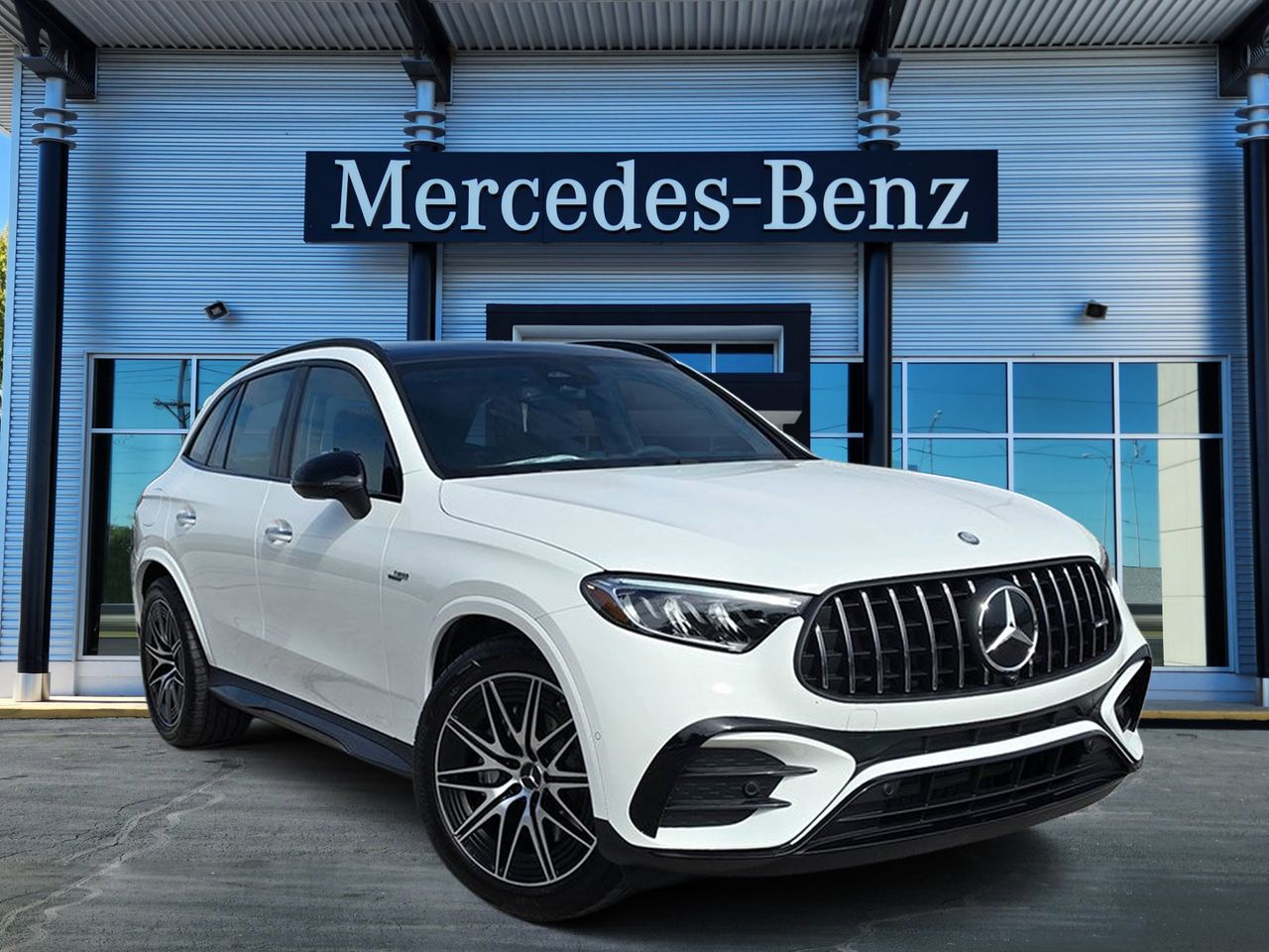 2026 Mercedes-Benz GLC AMG GLC 43's photo
