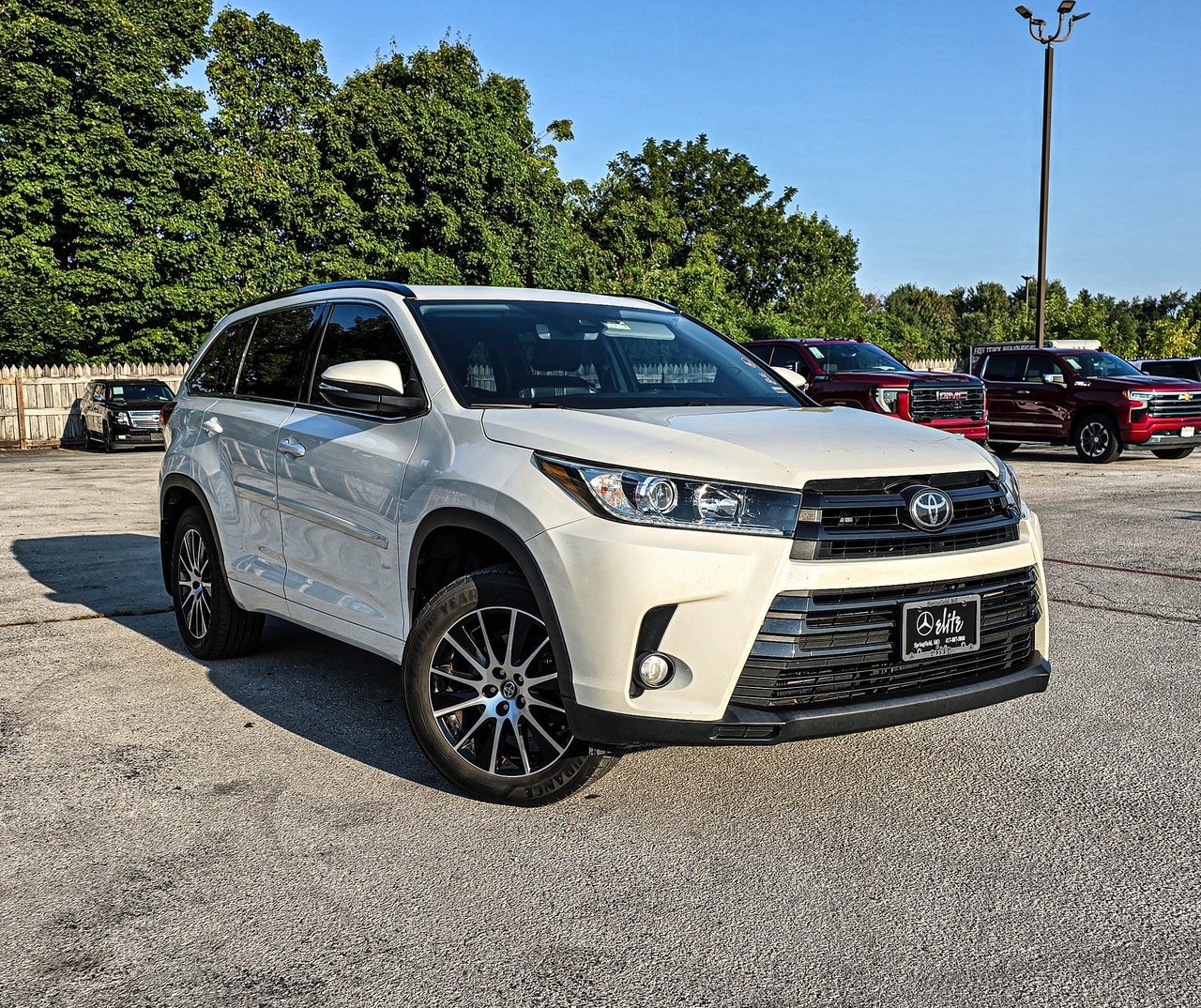 2017 Toyota Highlander SE