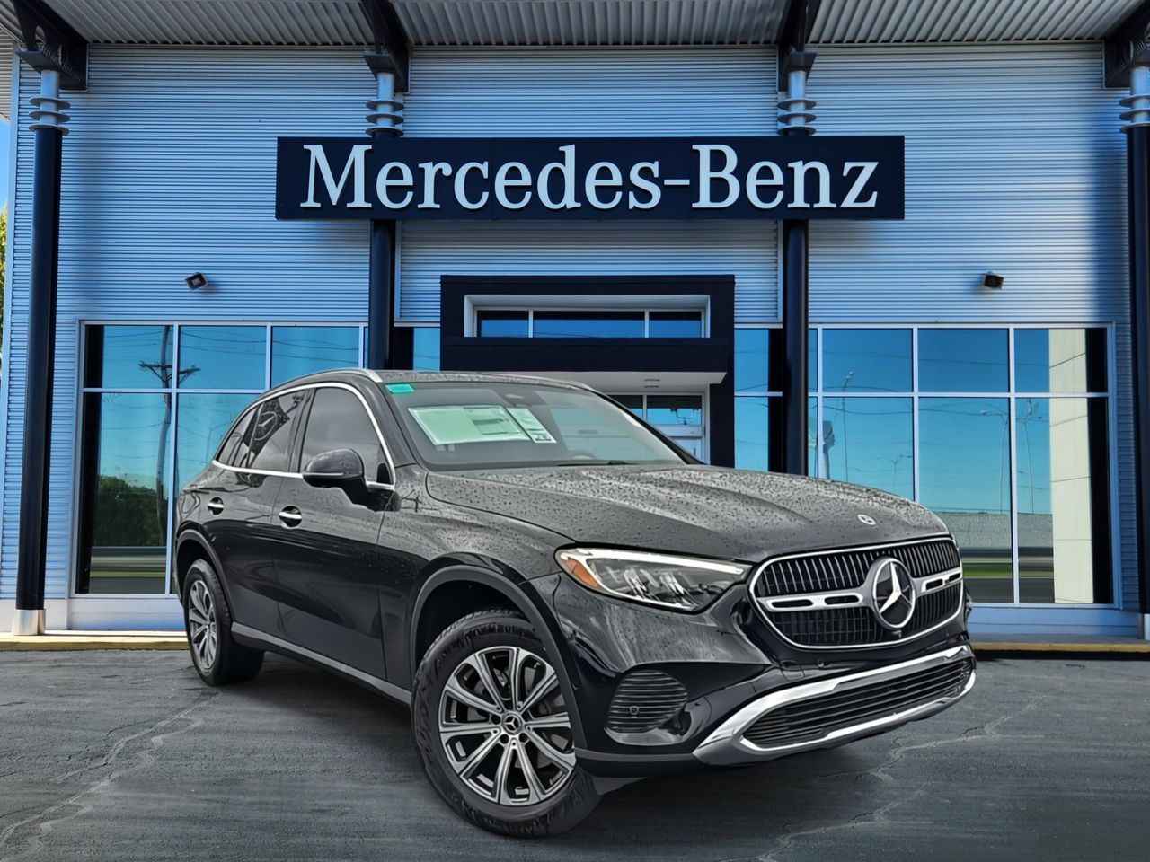 2026 Mercedes-Benz GLC GLC 300 4MATIC's photo