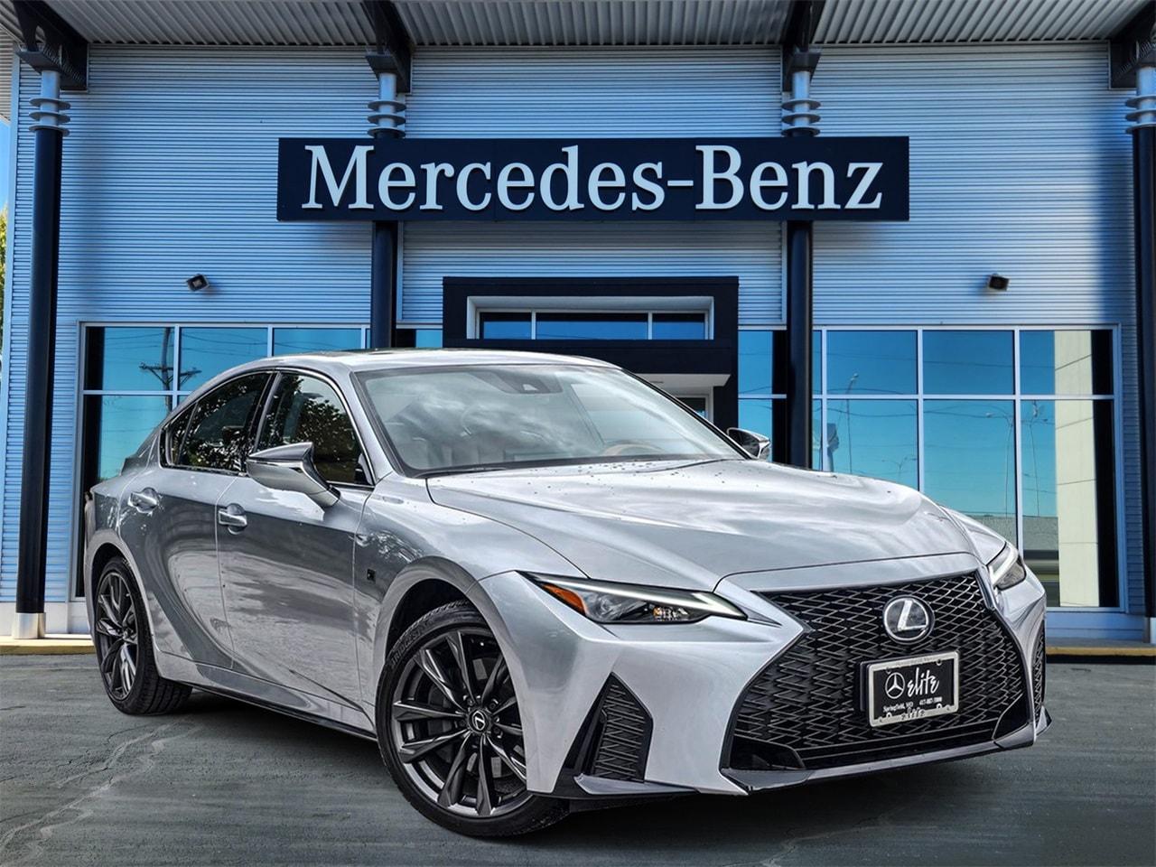 IS 350 F SPORT Design AWD