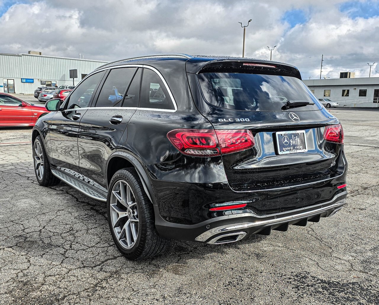 2021 Mercedes Benz GLC 300 photo 3