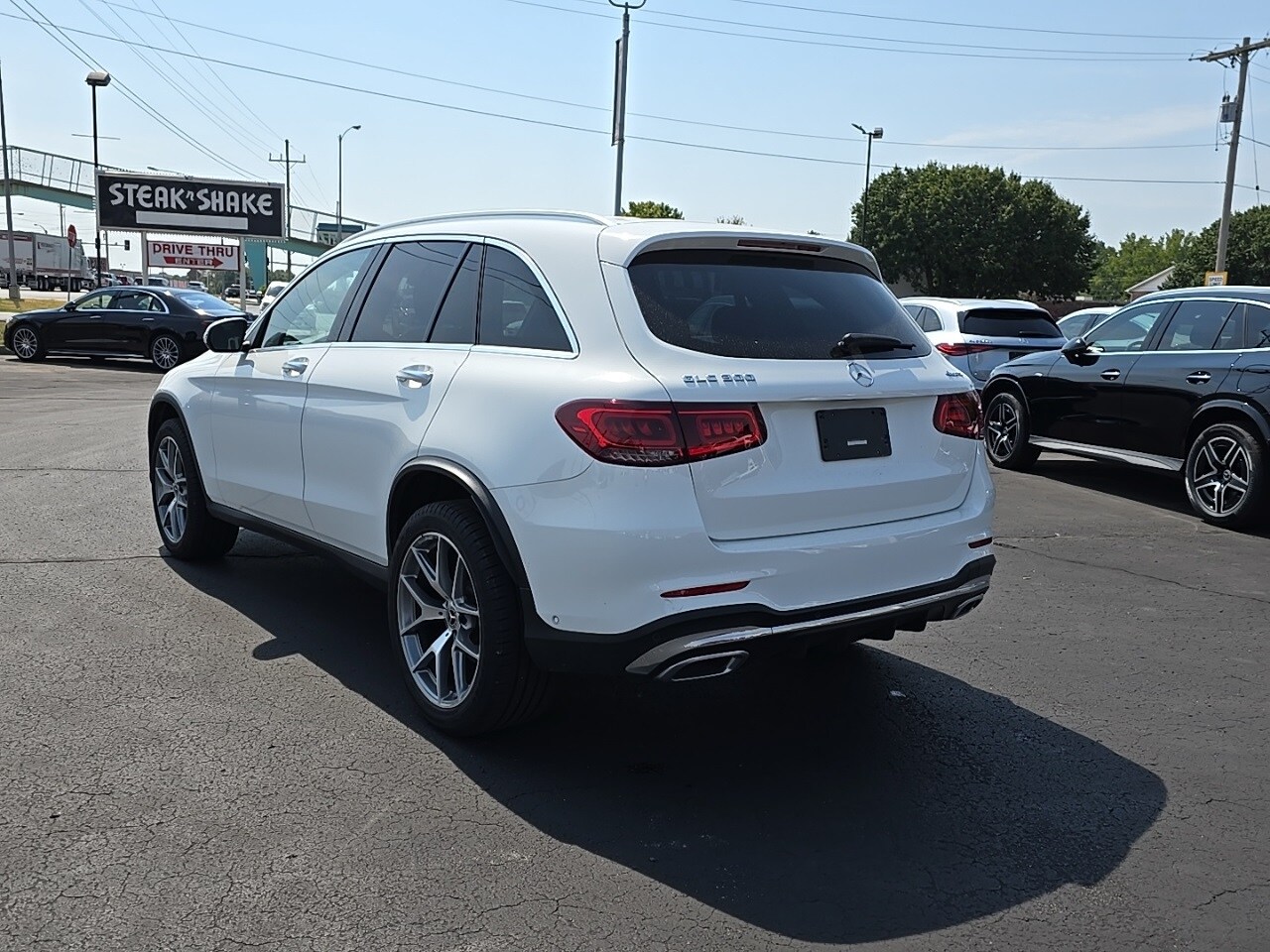 2022 Mercedes Benz GLC 300 4MATIC photo 2