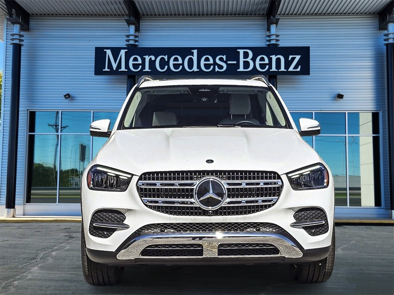 2025 Mercedes Benz GLE 350 4MATIC photo 2