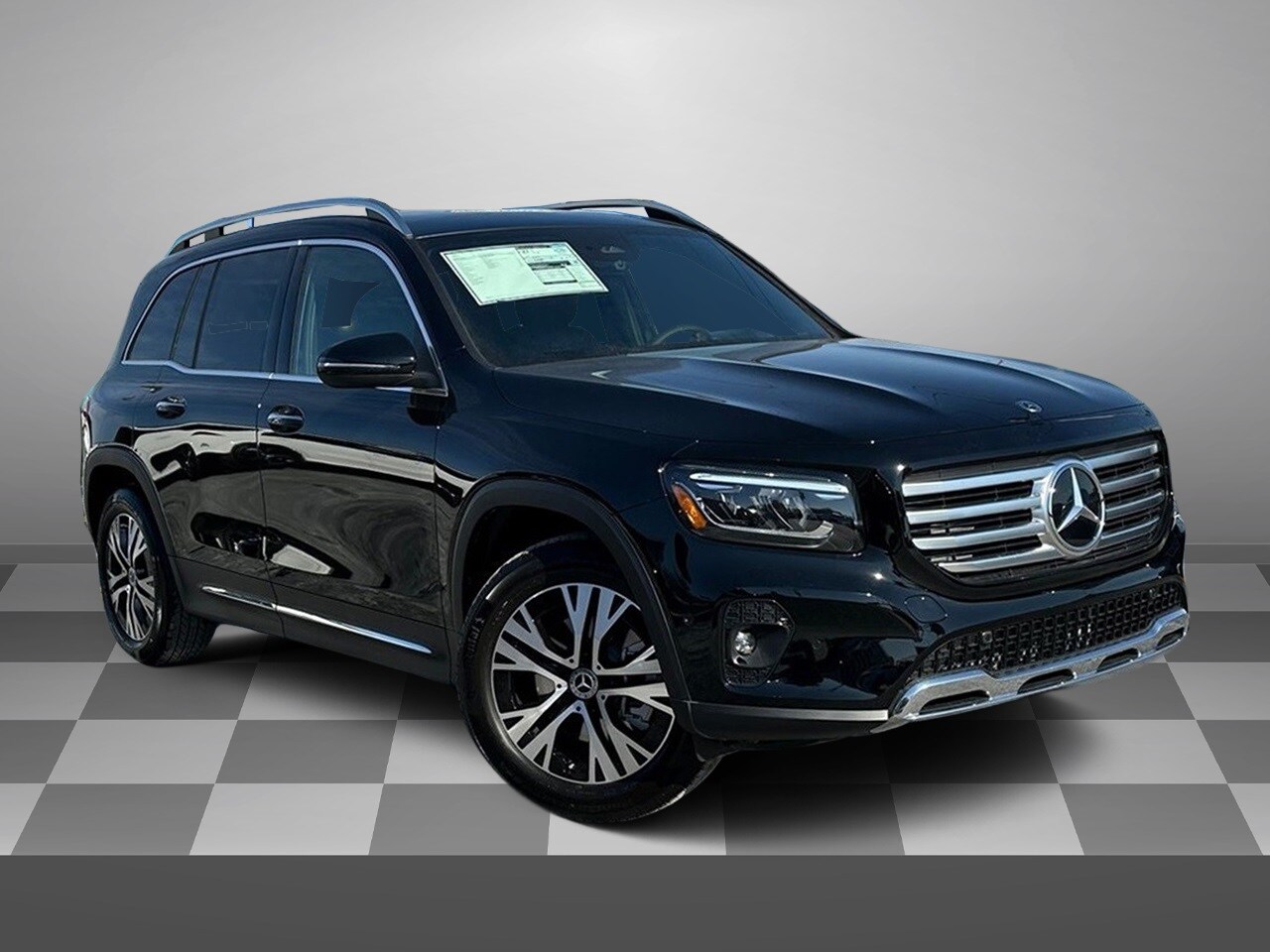 2024 Mercedes Benz GLB 250 photo 2