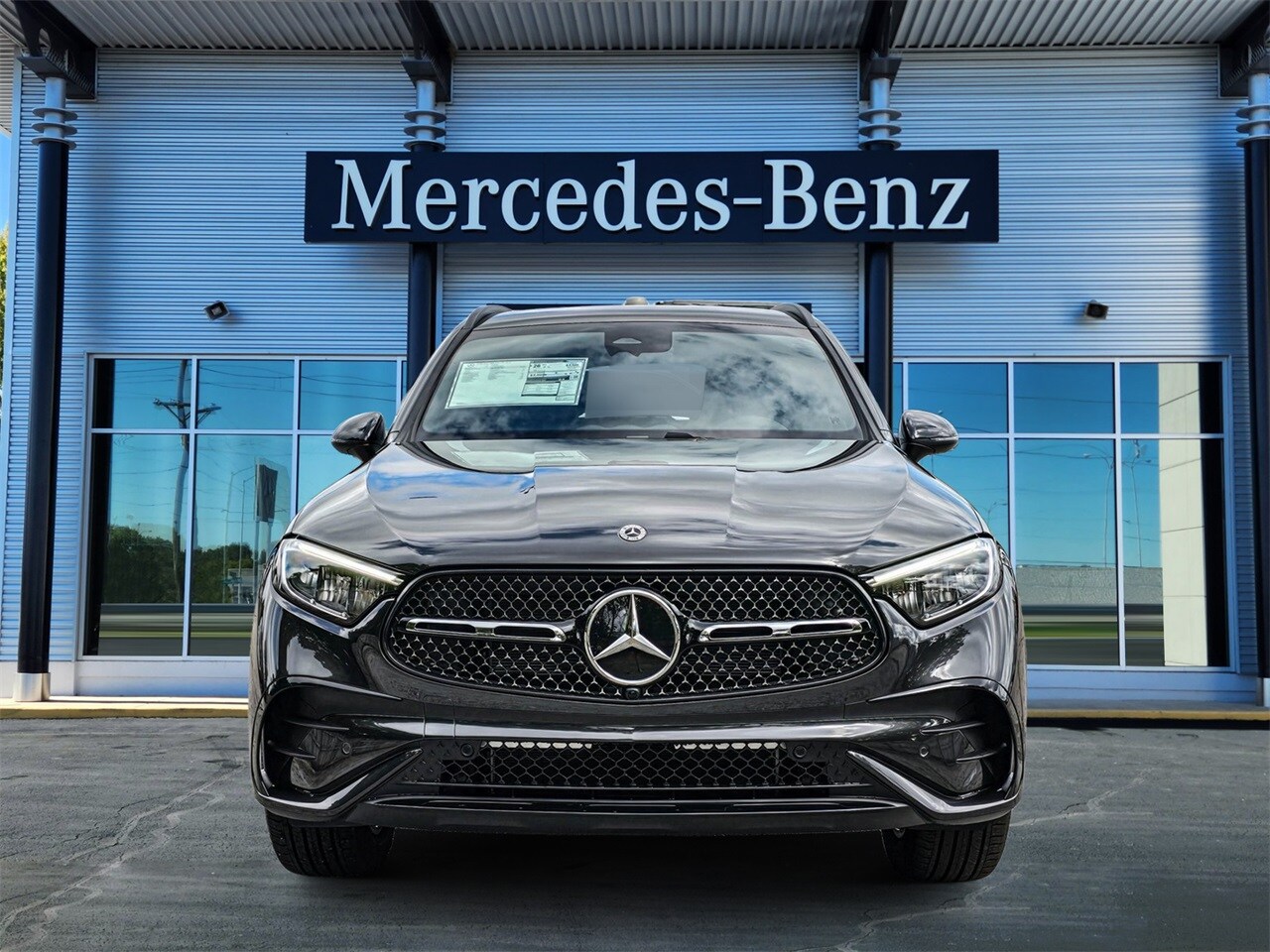 2026 Mercedes Benz GLC 300 4MATIC photo 2
