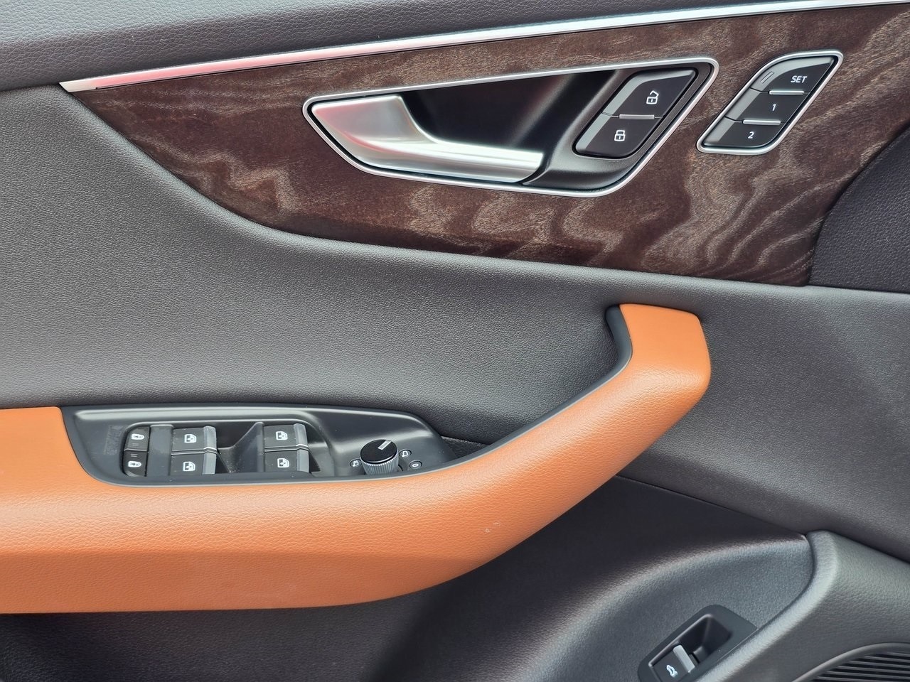 Q8 Premium Plus 55 TFSI quattro