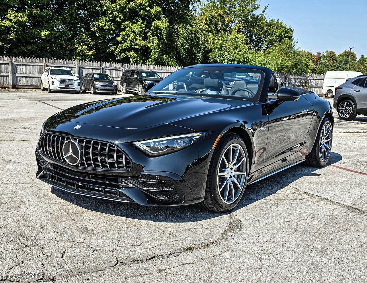 2025 Mercedes Benz SL AMG 43 photo 2