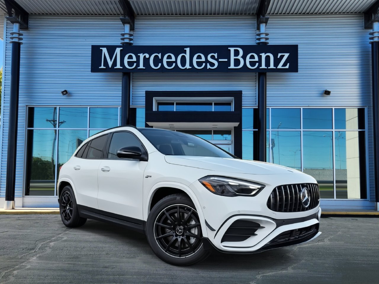  Mercedes-Benz AMG GLA 35