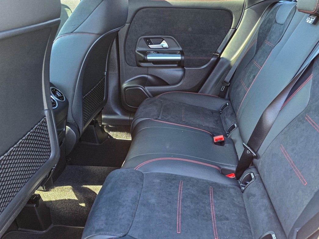 GLA 250 4MATIC SUV