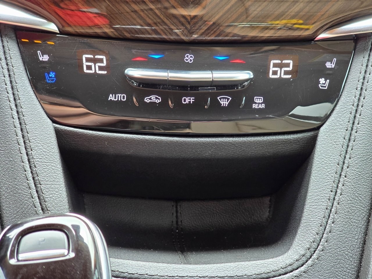 XT6 Premium Luxury