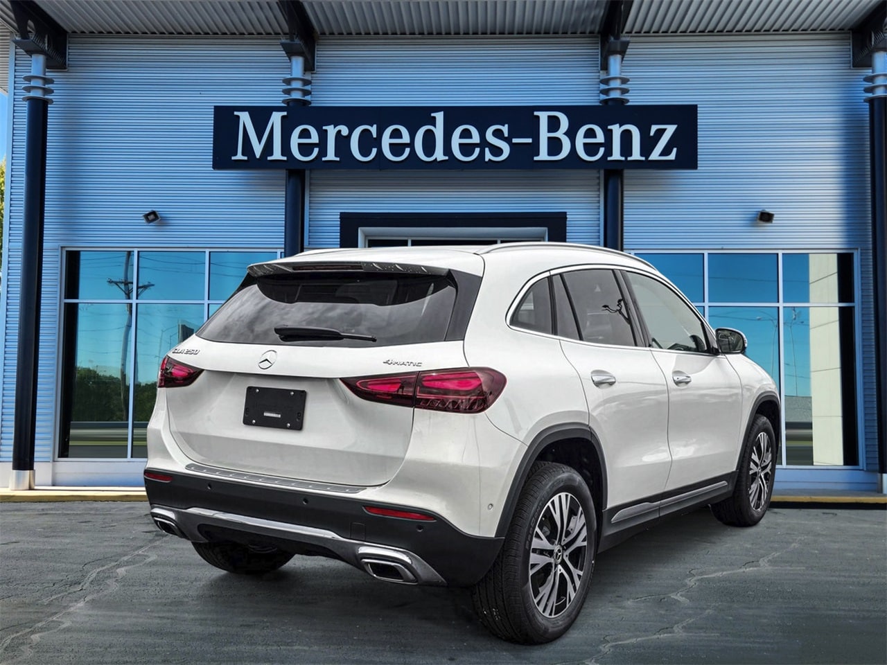 GLA 250 4MATIC SUV