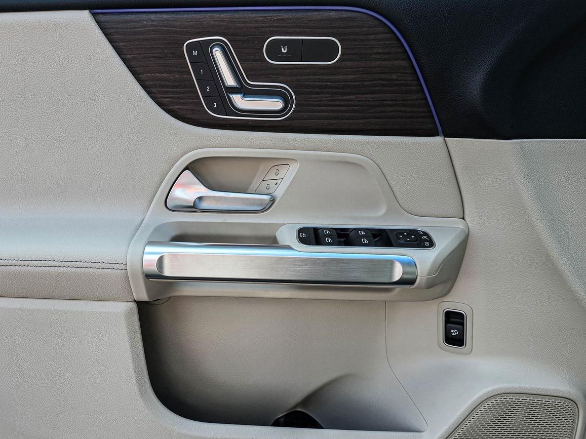 2026 Mercedes-Benz GLB GLB 250 - Photo 12