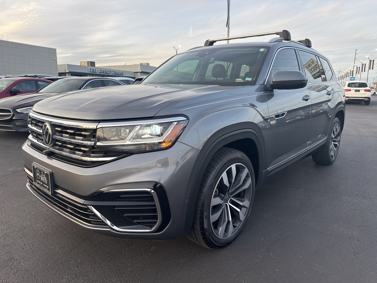 2022 Volkswagen Atlas SEL Premium R-Line's photo
