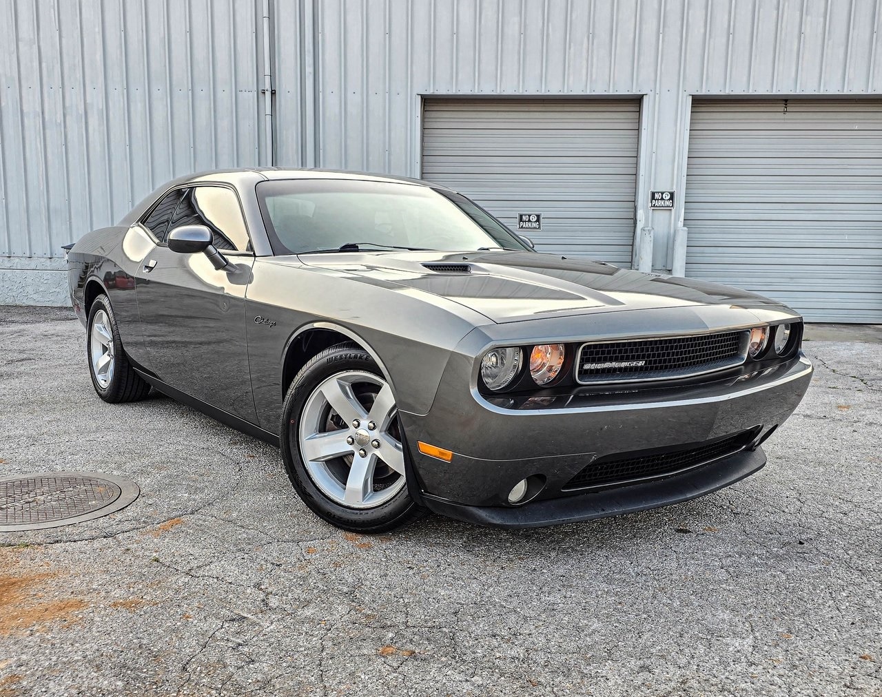 Challenger SXT