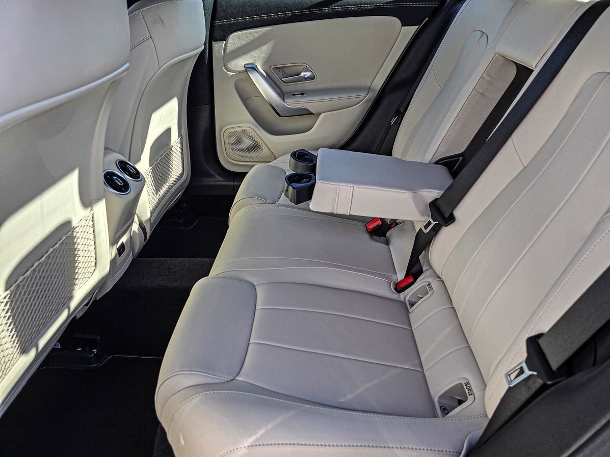 C 300 4MATIC Sedan