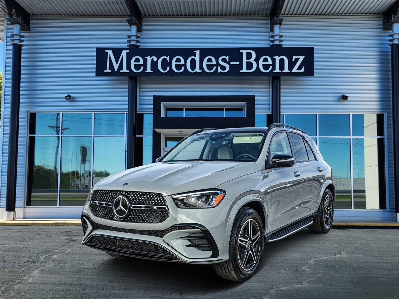 2026 Mercedes Benz GLE 350 4MATIC photo 3