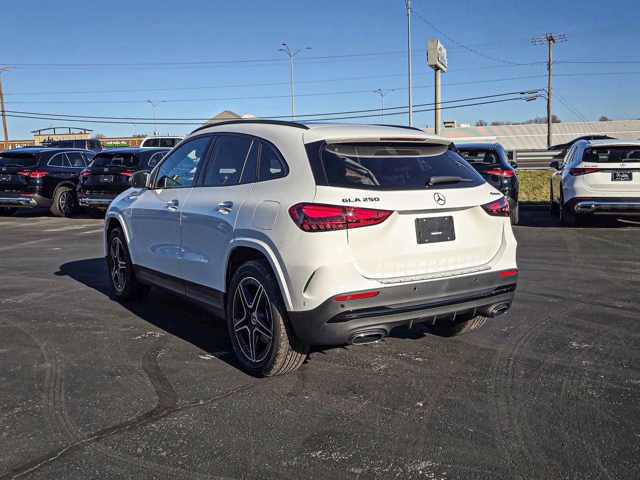 GLA 250 4MATIC SUV