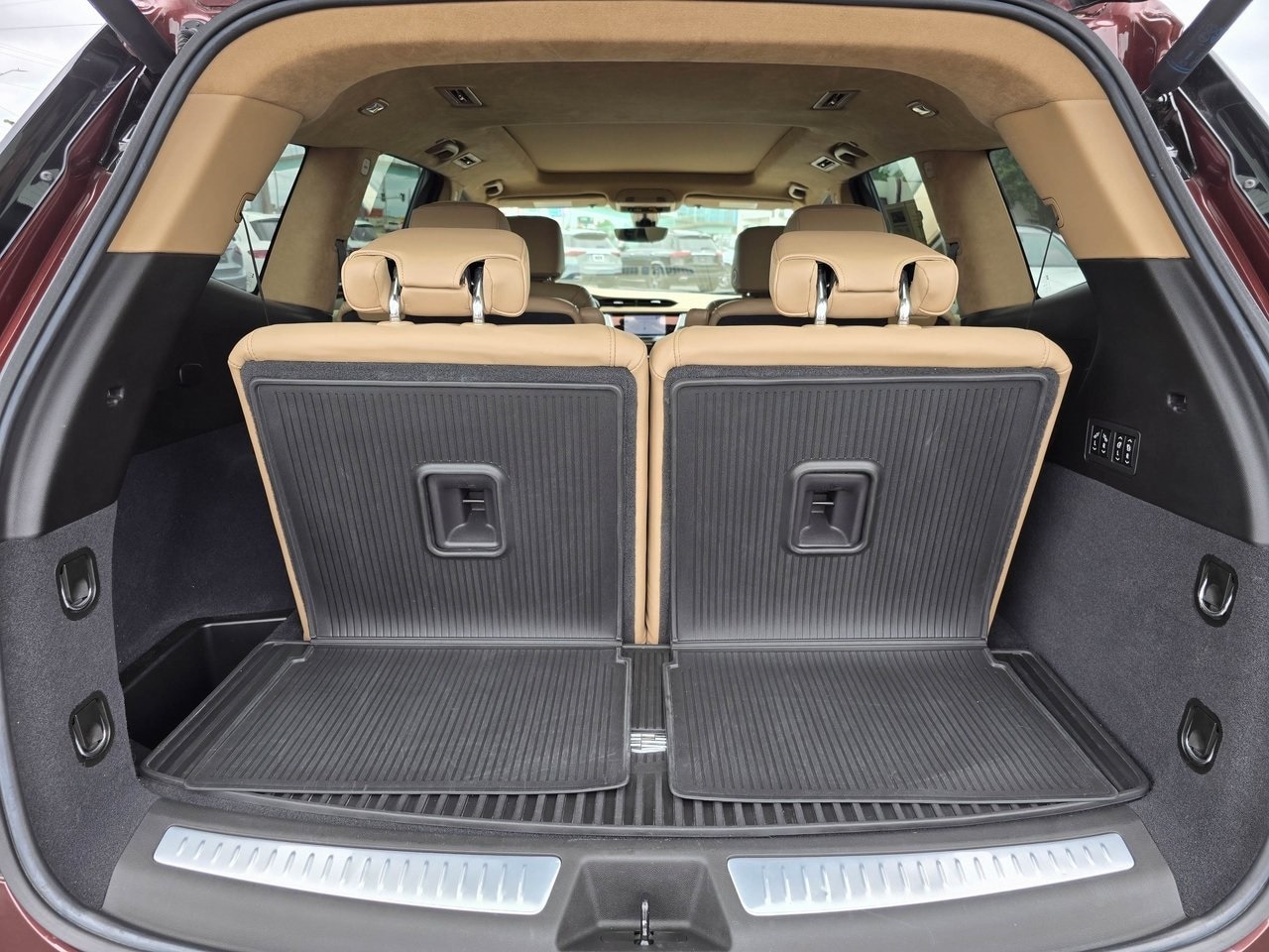 XT6 Premium Luxury