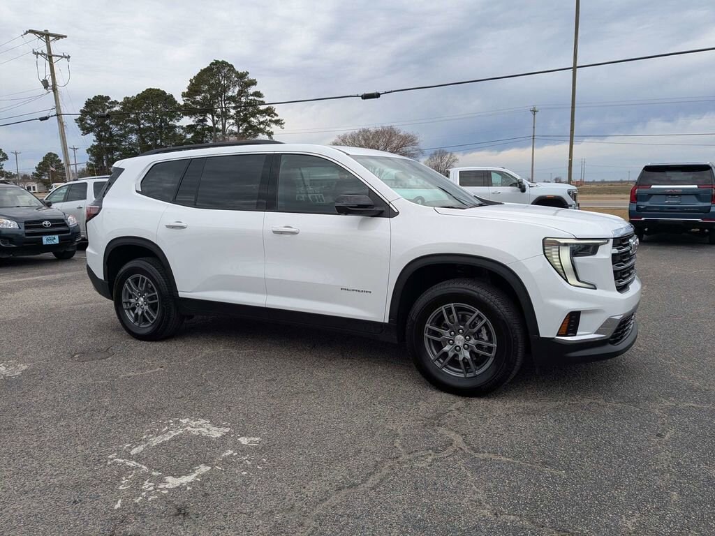 Used 2025 GMC Acadia Elevation SUV