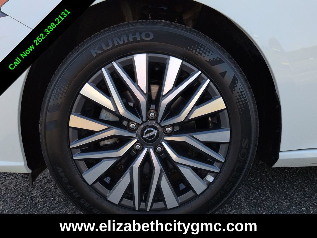 2025 Nissan Altima SV - Photo 12