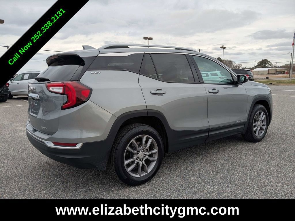 Used 2024 GMC Terrain SLT SUV