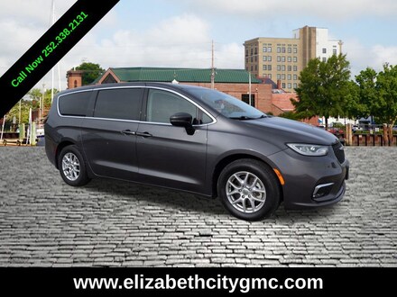2023 Chrysler Pacifica Touring L Van Passenger Van