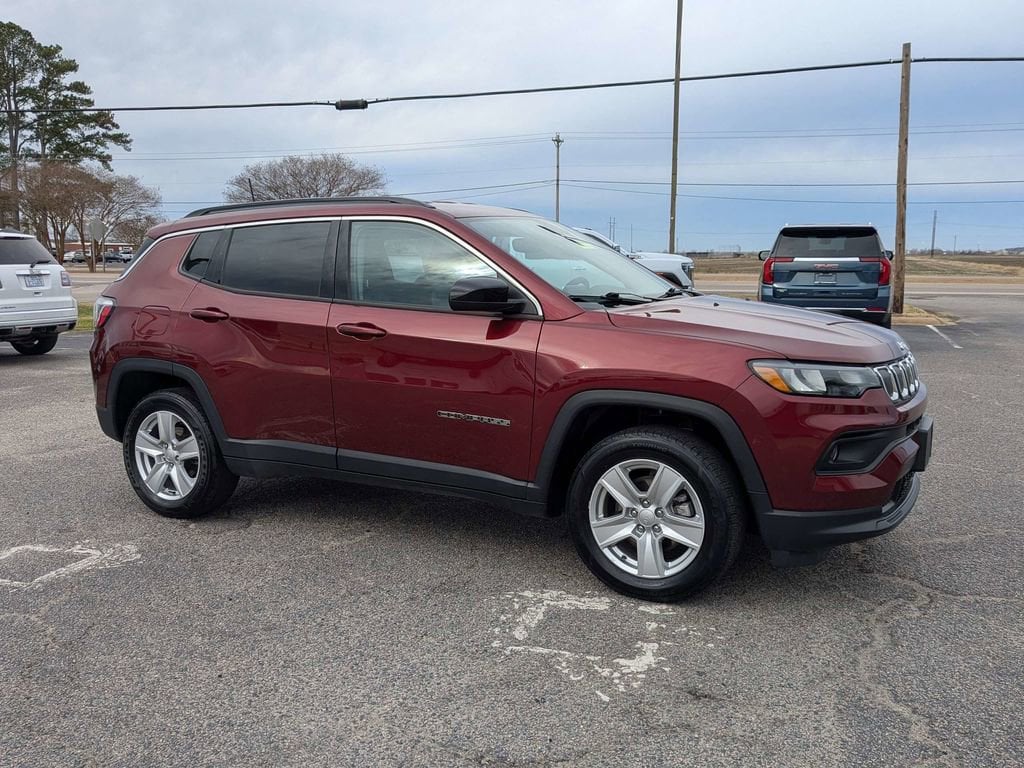 Used 2022 Jeep Compass Latitude SUV