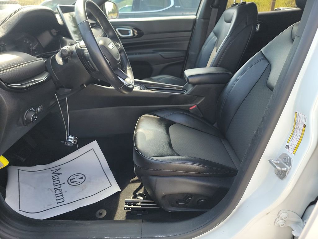 2022 Jeep Compass Altitude photo 3