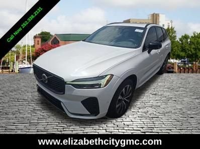 2023 Volvo XC60 B5 Plus Dark Theme AWD's photo