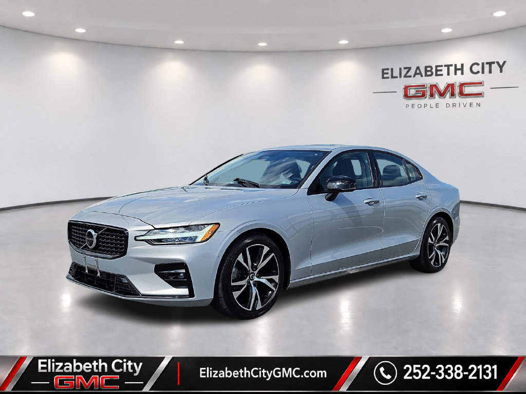  2024 Volvo S60 B5 Plus Dark Theme AWD   