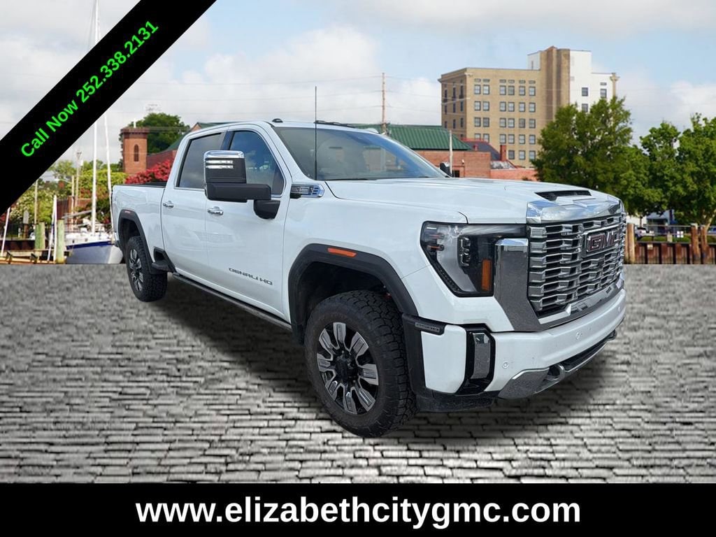 2025 GMC Sierra 4WD Crew Cab Standard Box Denali's photo