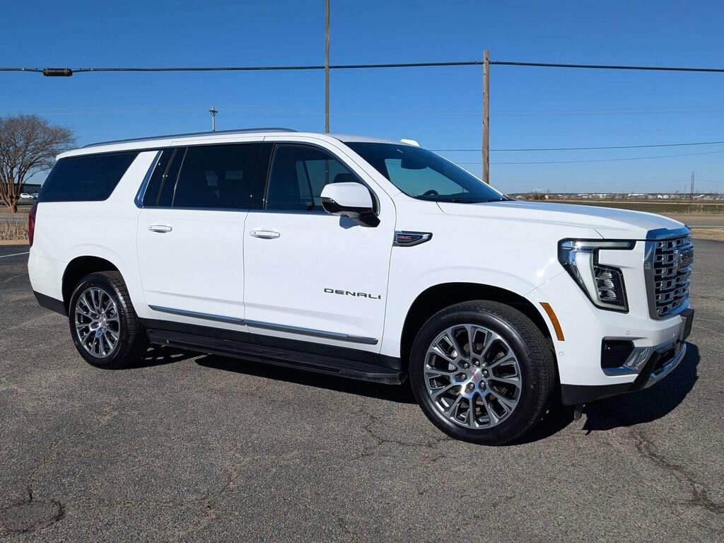 Used 2025 GMC Yukon XL Denali SUV