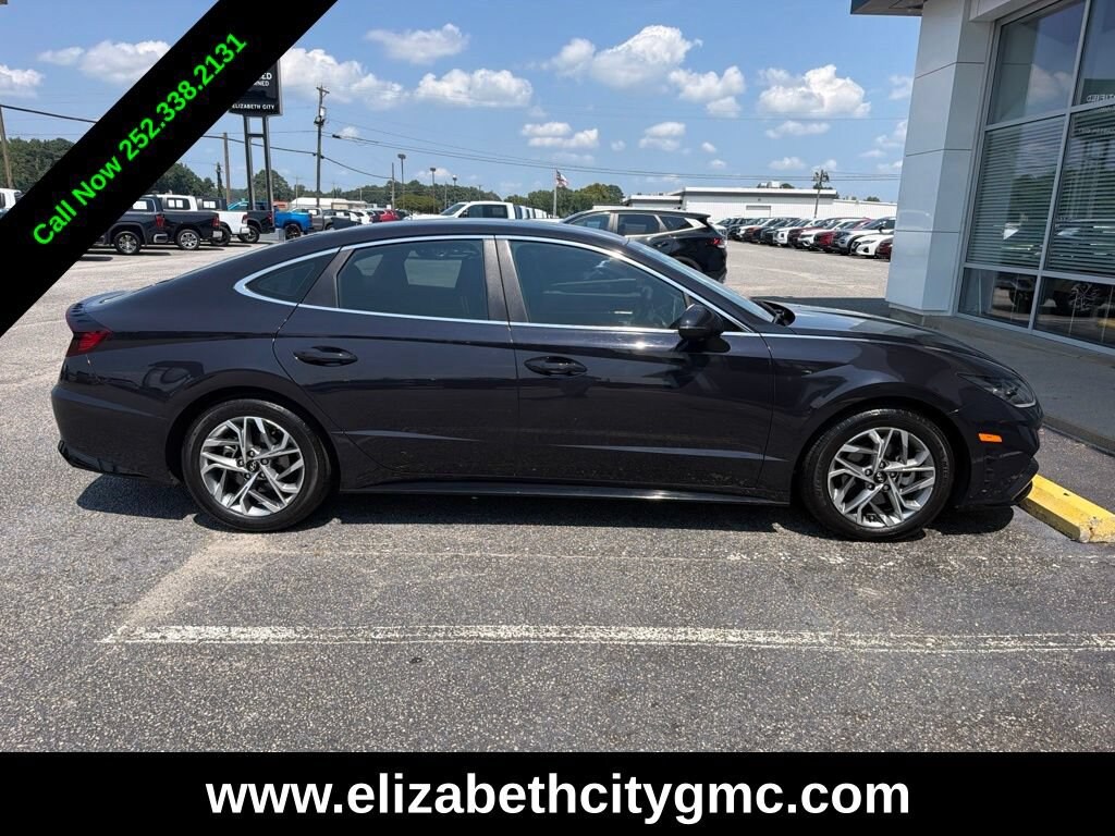 Used 2023 Hyundai Sonata SEL Sedan