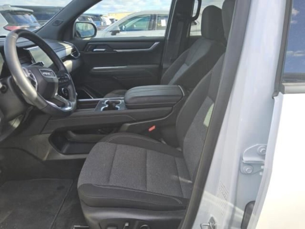 Used 2025 GMC Acadia Elevation SUV