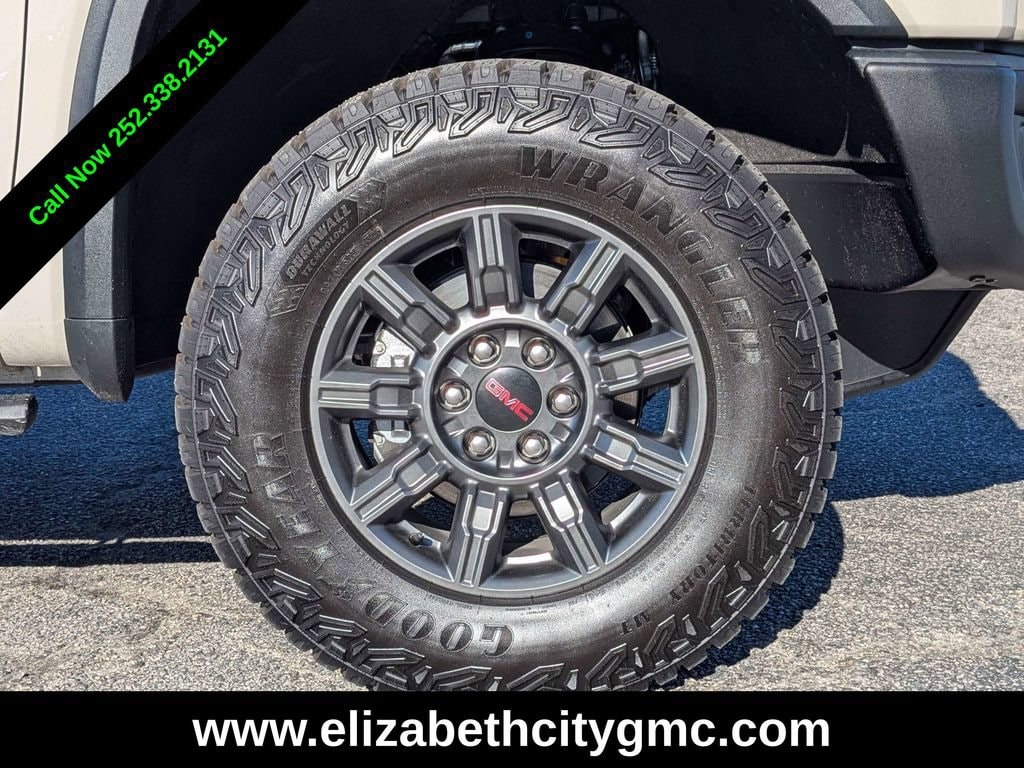 2026 GMC Sierra 1500 AT4X - Photo 13
