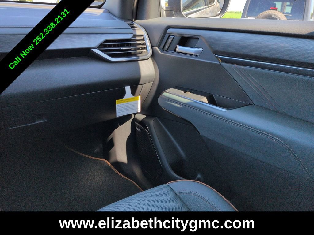 2026 GMC Acadia AT4 - Photo 18