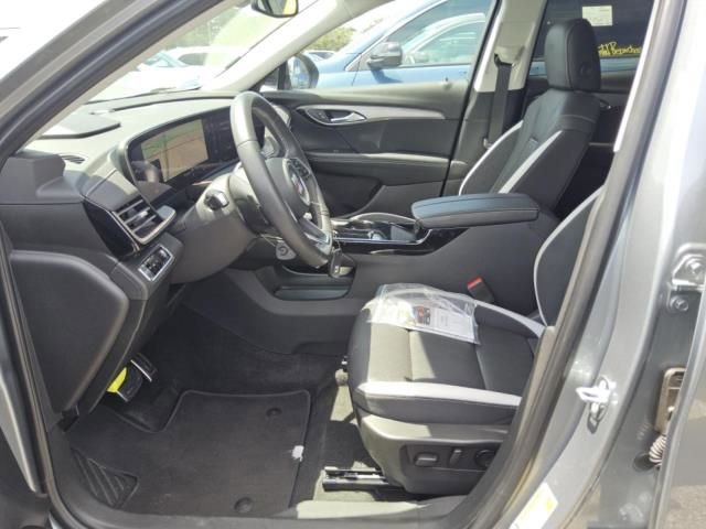 2025 Buick Envision Sport Touring photo 3