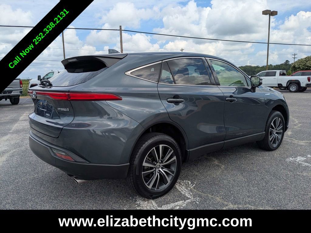 2021 Toyota Venza LE photo 4