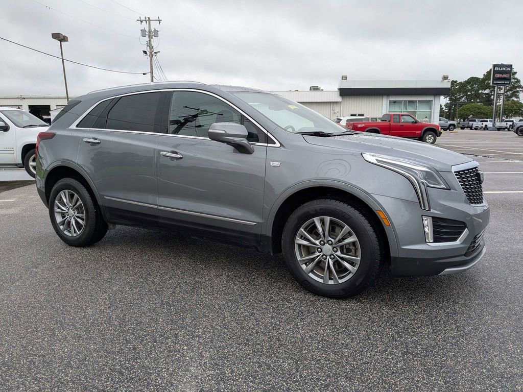 2022 Cadillac XT5 Premium Luxury photo 2