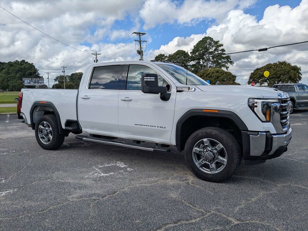 2025 Gmc Sierra 2500 HD SLE photo 3