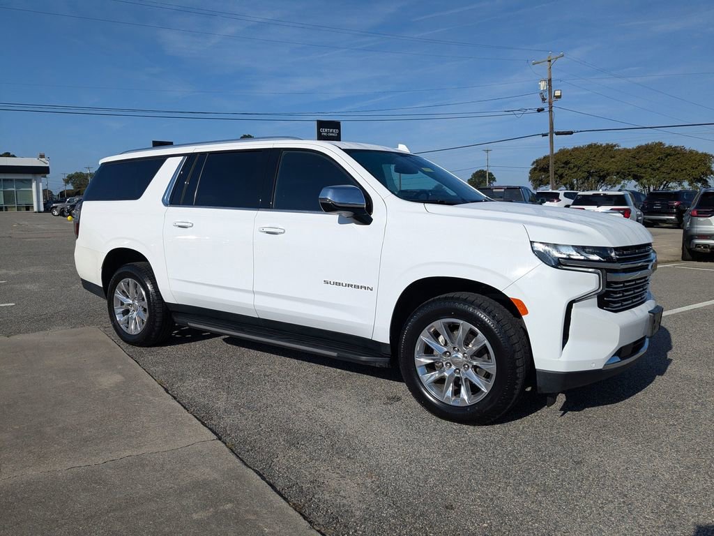 2023 Chevrolet Suburban Premier photo 2