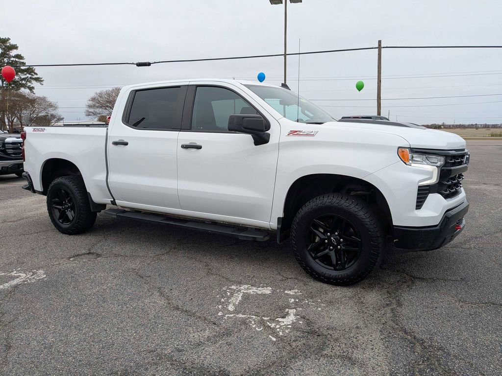 2023 Chevrolet Silverado 1500 LT Trail Boss photo 3