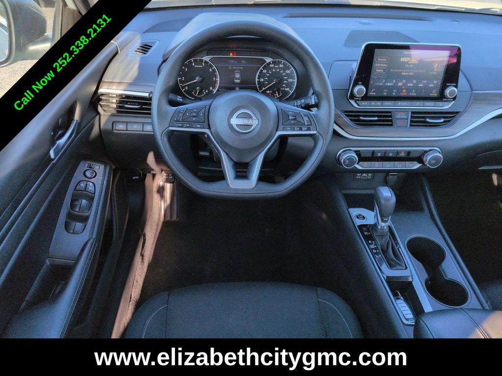 2025 Nissan Altima SV - Photo 16