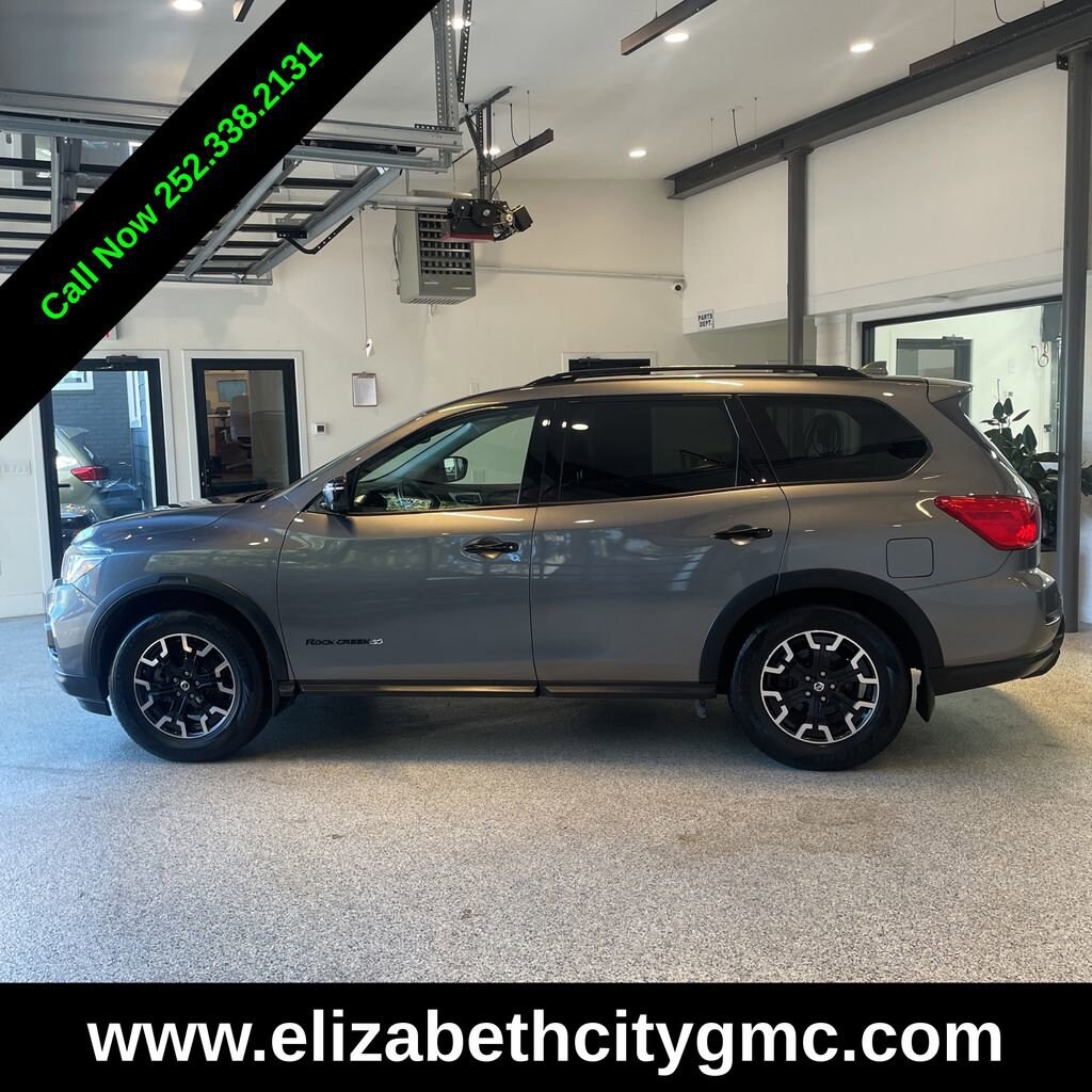 Used 2019 Nissan Pathfinder SL SUV