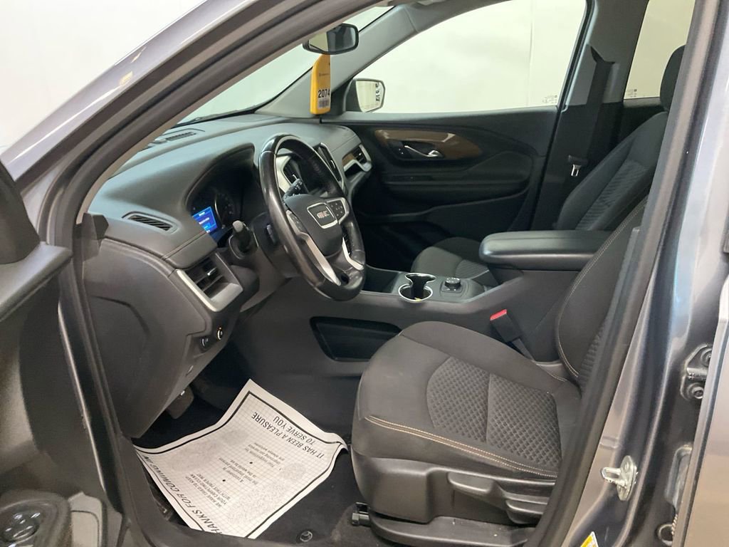 2021 Gmc Terrain SLE photo 3