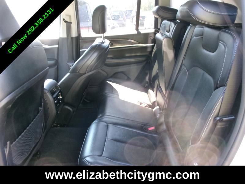 2024 Jeep Grand Cherokee Limited photo 2