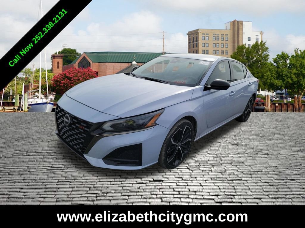 Used 2024 Nissan Altima 2.5 SR Sedan