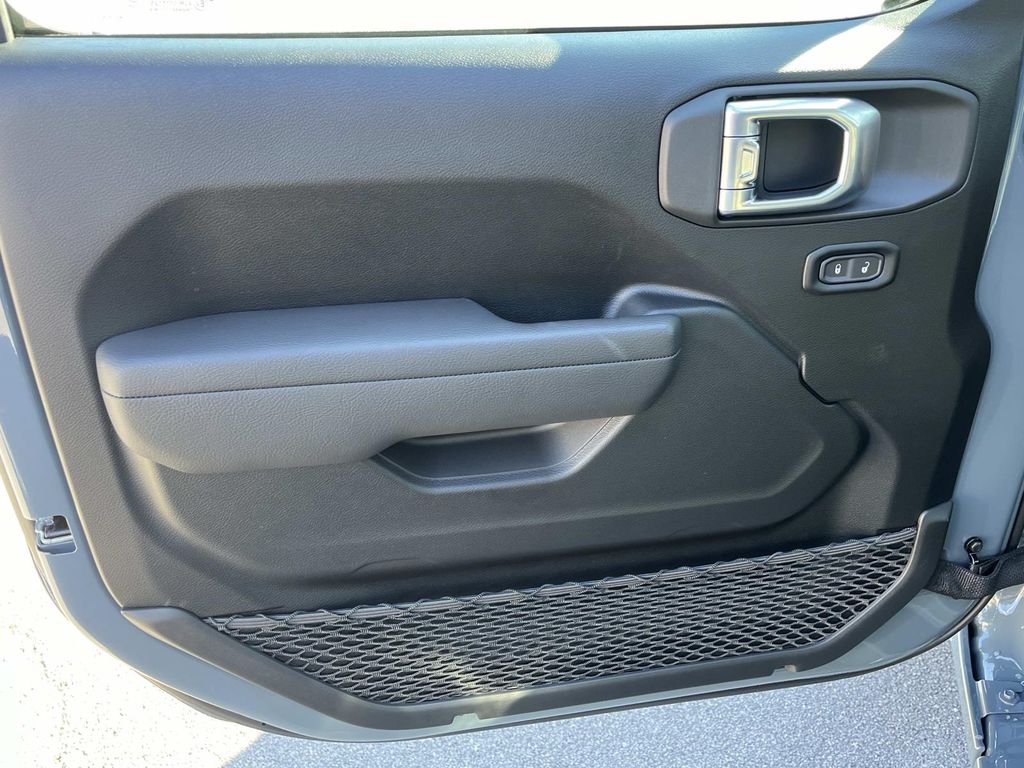 2026 Jeep Wrangler 2-Door Sport - Photo 18